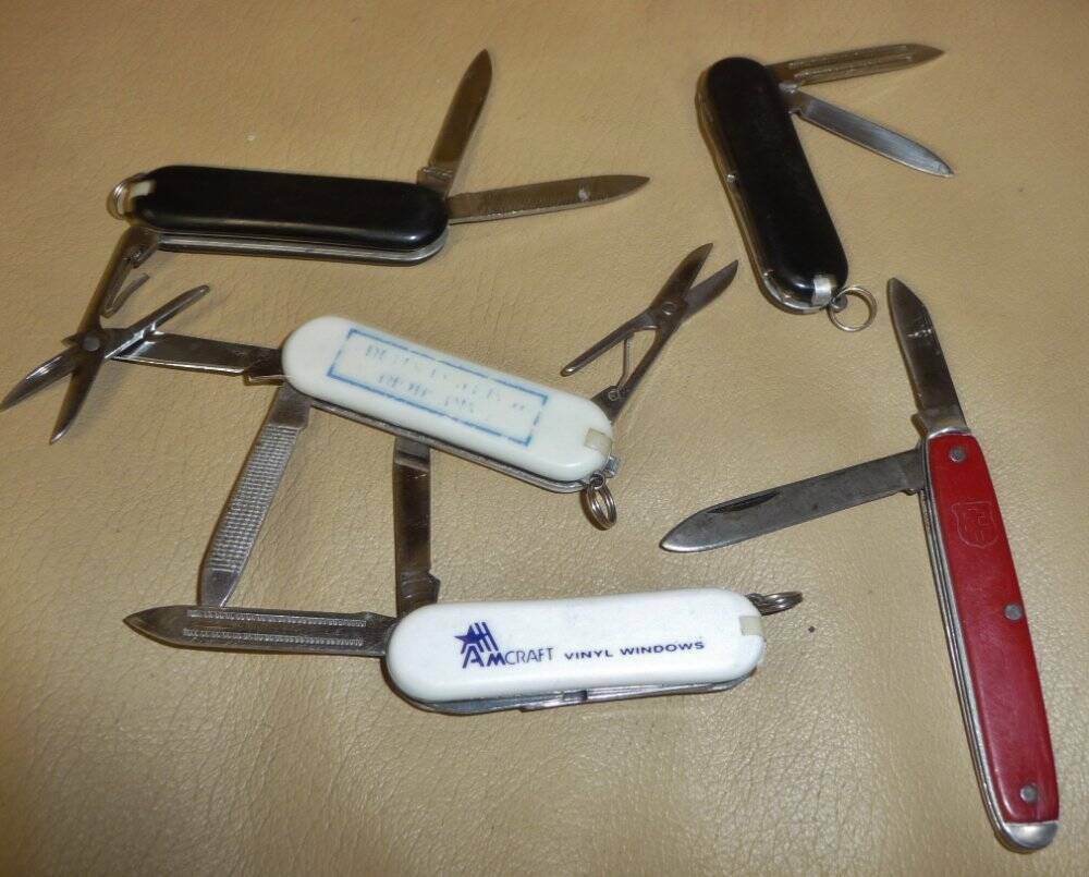 Lot Of 5 Keychain, Scissors, Knife Pocket Knives Pre Owned