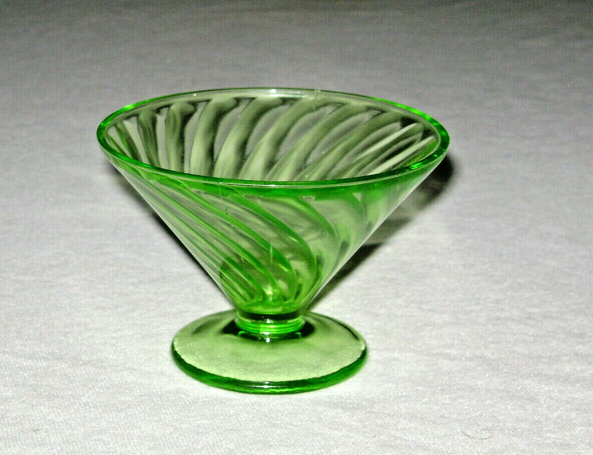 Vintage Federal Diana Pattern Green Depression Glass Sherbet 1937-1941