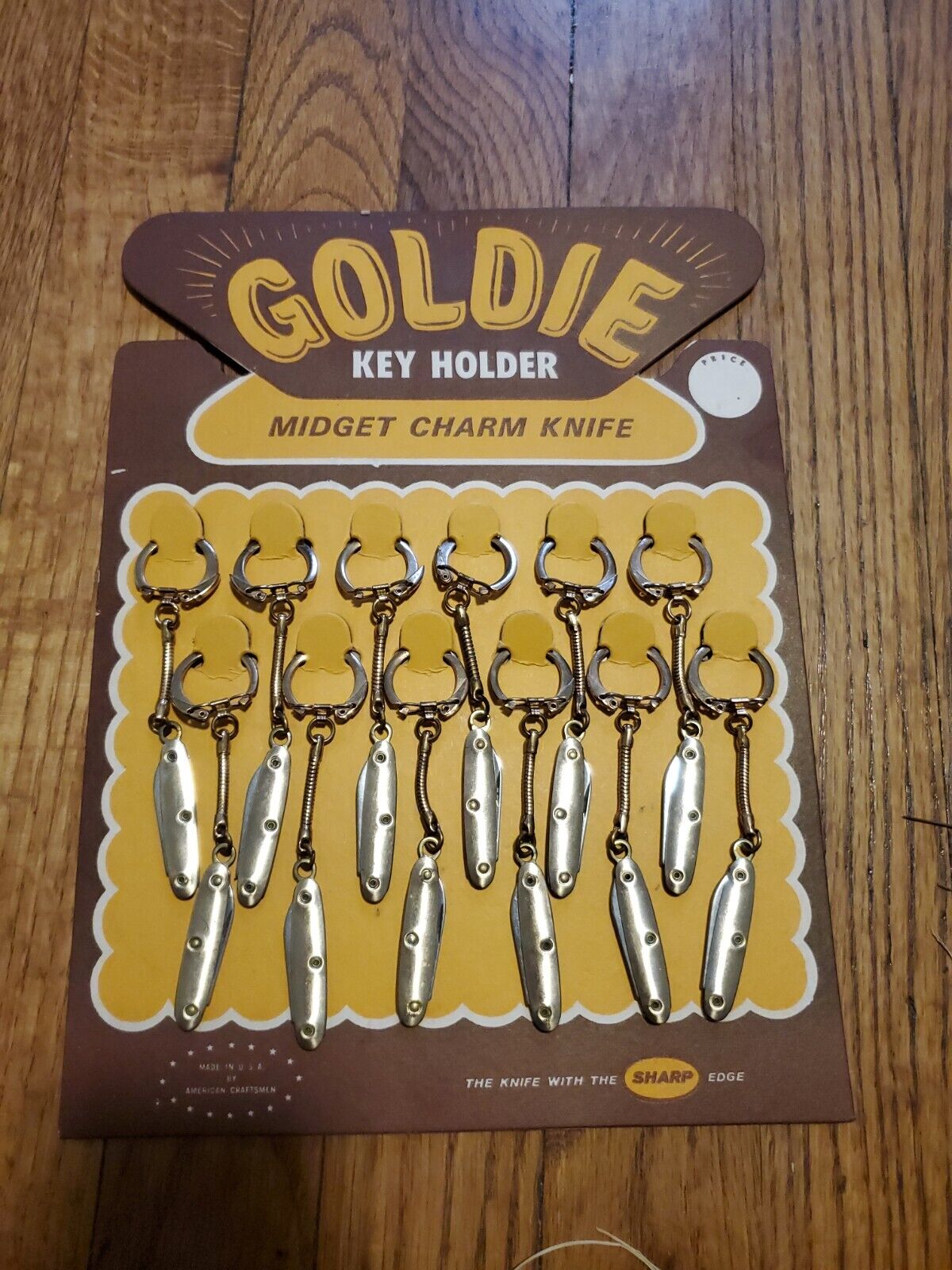 Goldie Key Holder Keychain Knives